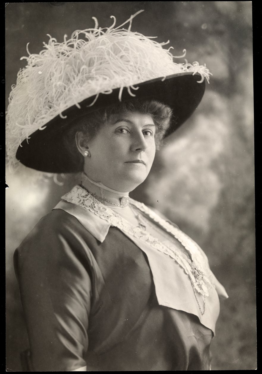 Portret van Miss Gresham door Byron Company