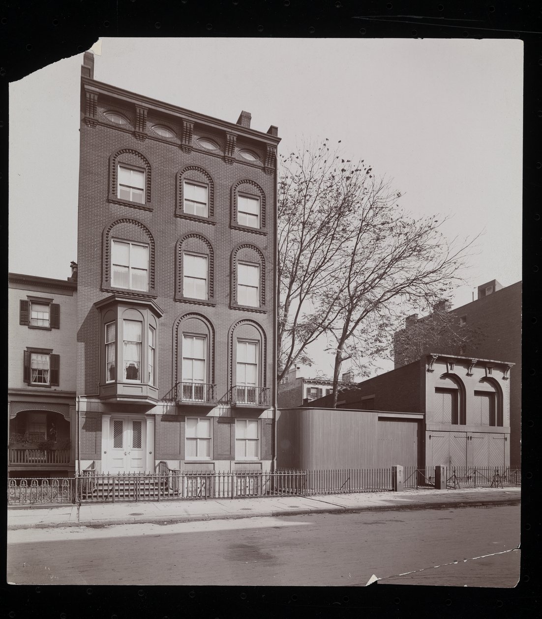 De residentie van Miss Dodd, New York, 1898 door Byron Company