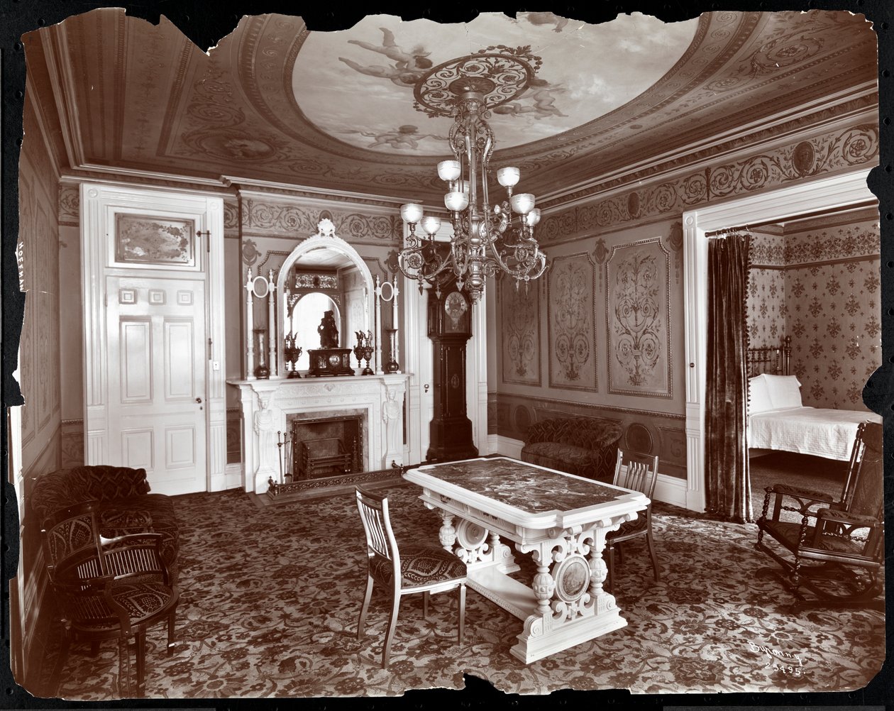 Privé zitkamer in het Hoffman House Hotel, 1907 door Byron Company