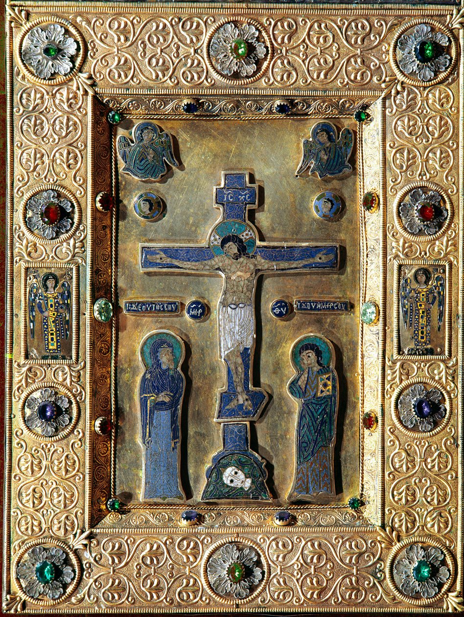 Evangelie van goud en email versierd met gouden bladeren en filigraan kruis met de Maagd en Sint Jan door Byzantine