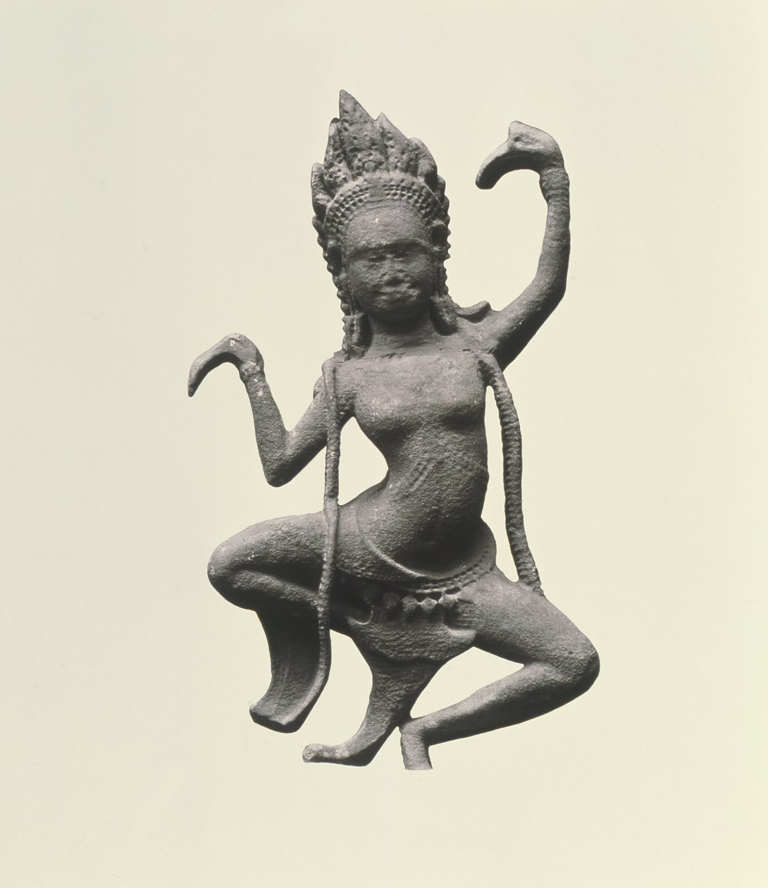 Een dansende Apsaras, detail van een fries, late 12e - vroege 13e eeuw (detail) door Cambodian Cambodian
