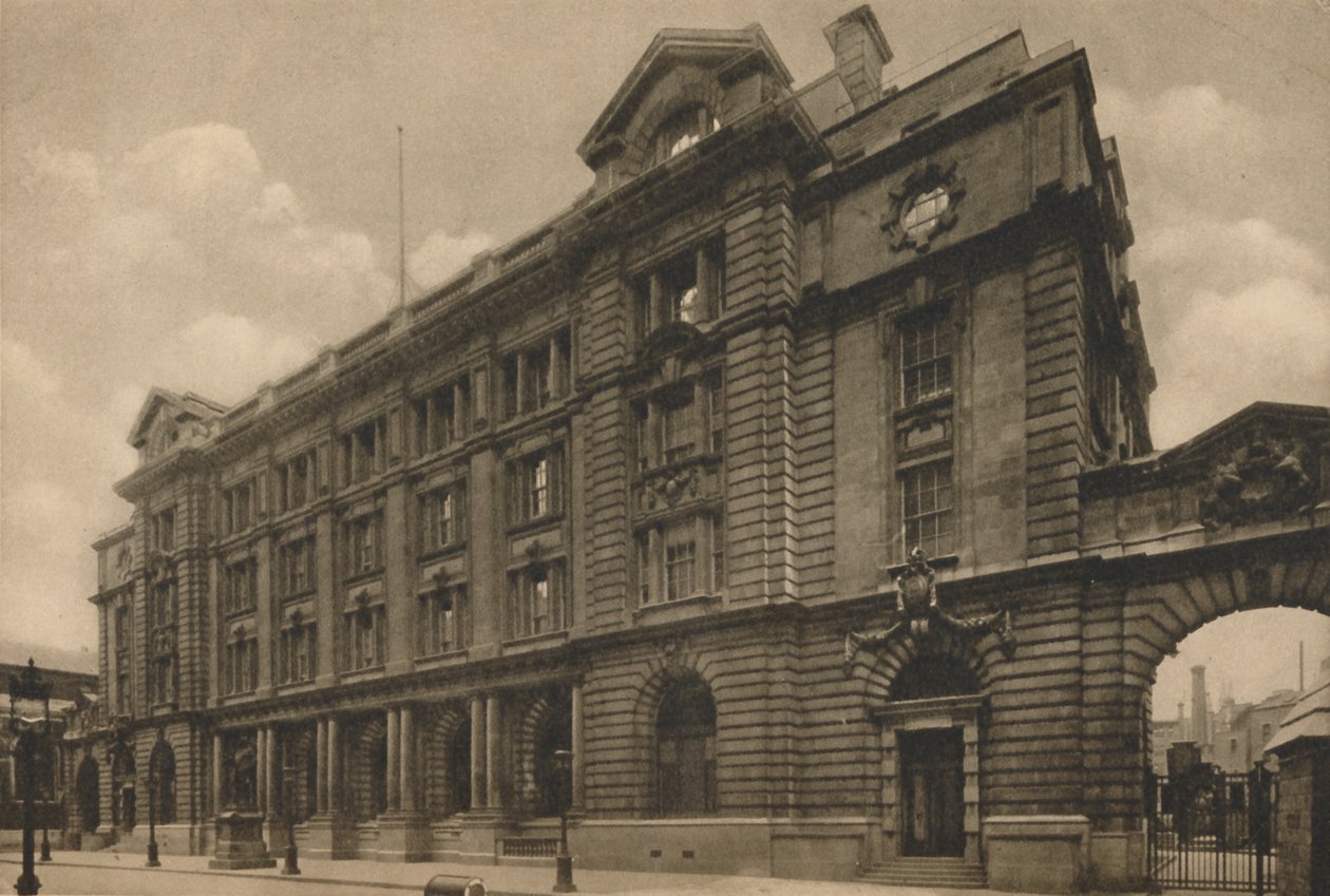 Hoofdgevel van het Hoofdkantoor van het Algemeen Postkantoor aan King Edward Street, ca. 1935 door Campbell
