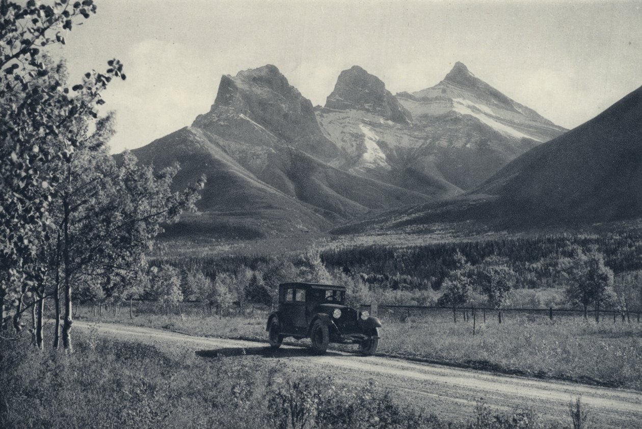 De Canadese Rockies: Three Sisters, Banff (z/w foto) door Canadian Photographer