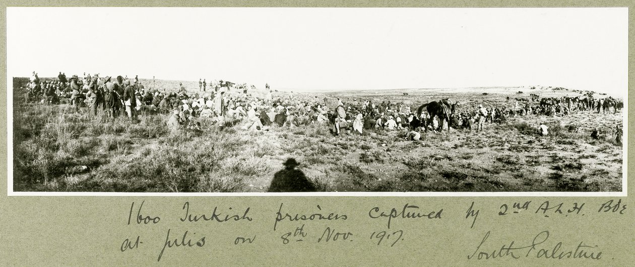 1600 Turkse gevangenen gevangen door de 2e A.L.H. Brigade, 8 november 1917 door Capt. Arthur Rhodes