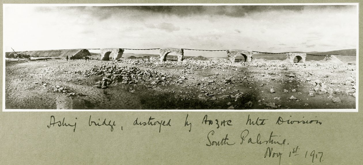 Asluj-brug, vernietigd door ANZAC Mounted Division, 1 november 1917 door Capt. Arthur Rhodes