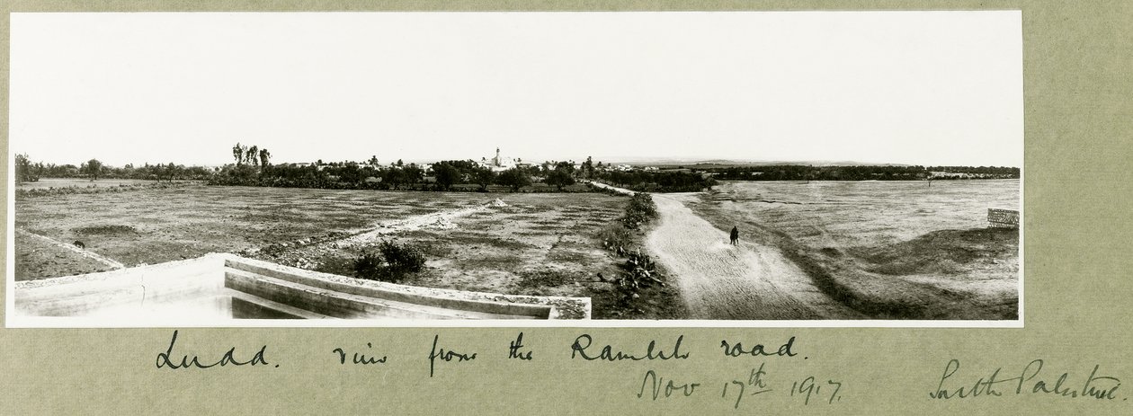 Ludd, uitzicht vanaf de Ramlehweg, 17 november 1917 door Capt. Arthur Rhodes