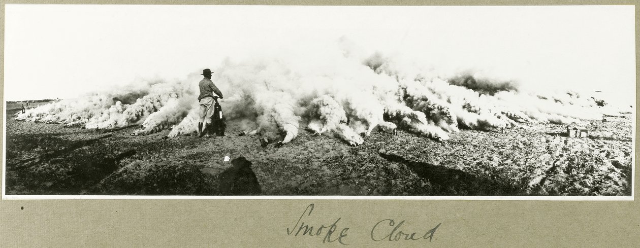 Rookwolk, Zuid-Palestina, september 1917 door Capt. Arthur Rhodes