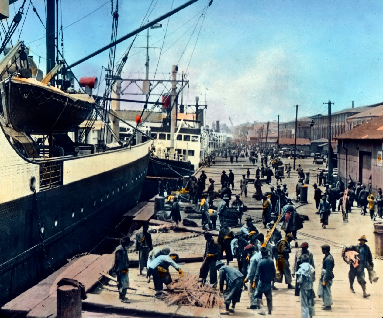 Japan, prefectuur Kanagawa, Kanto regio, de haven van Yokohama, circa 1920 door Carl Simon