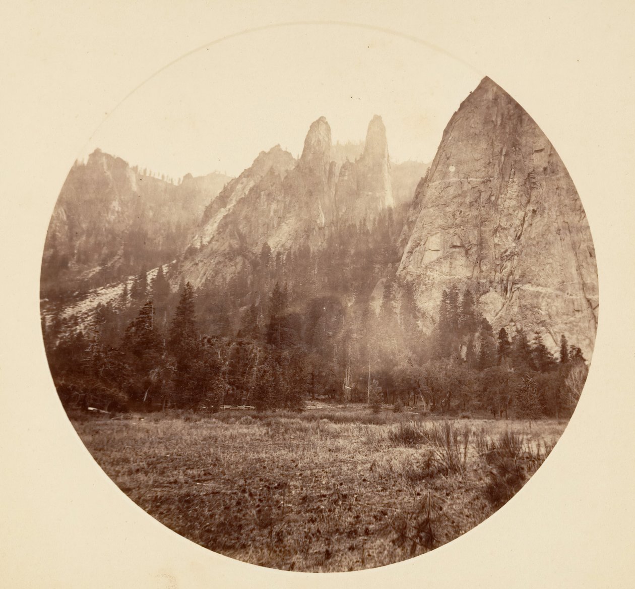 [Yosemite National Park, Californië], ca. 1878 door Carleton Emmons Watkins