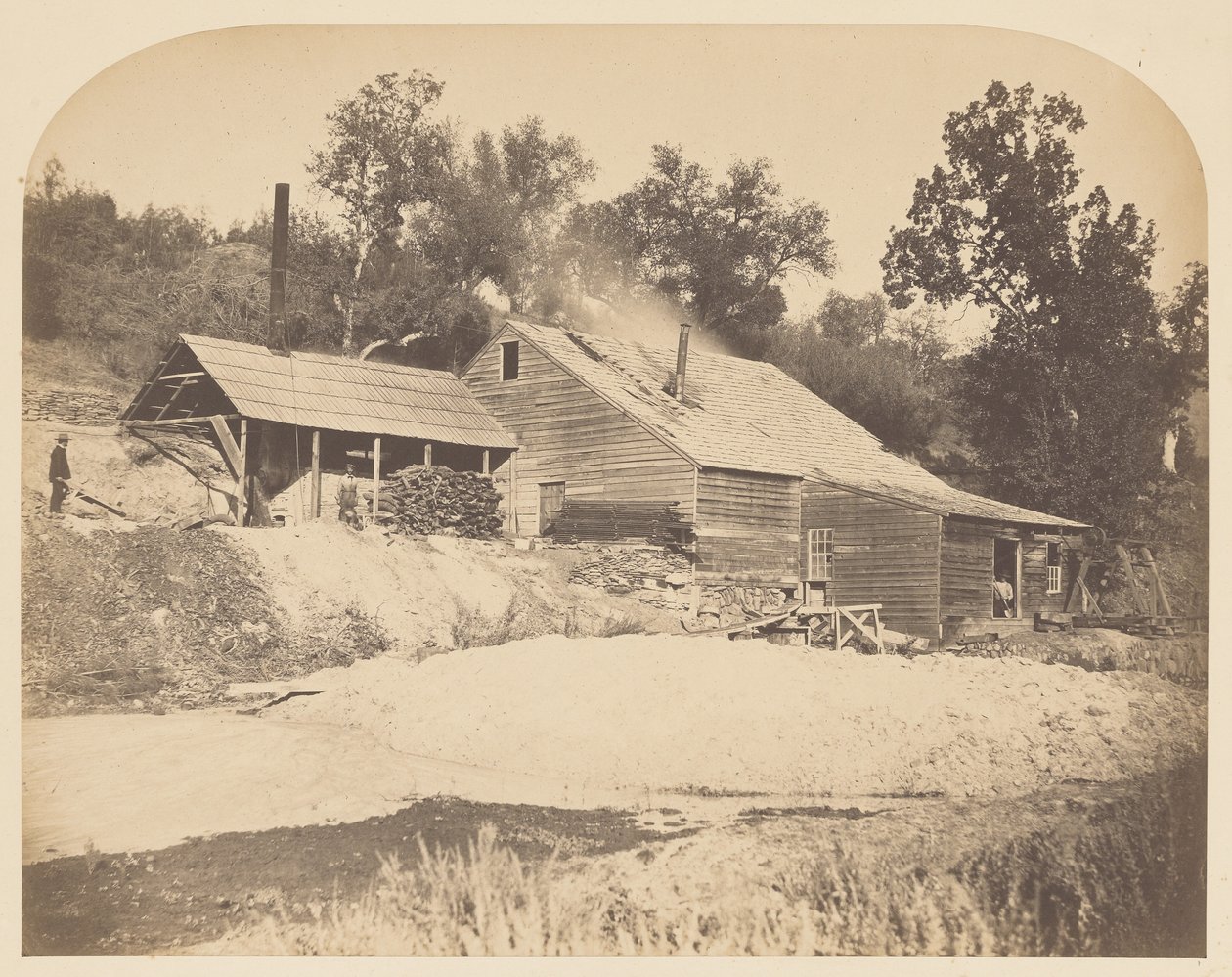 [Agua Fria Mill]. door Carleton Watkins