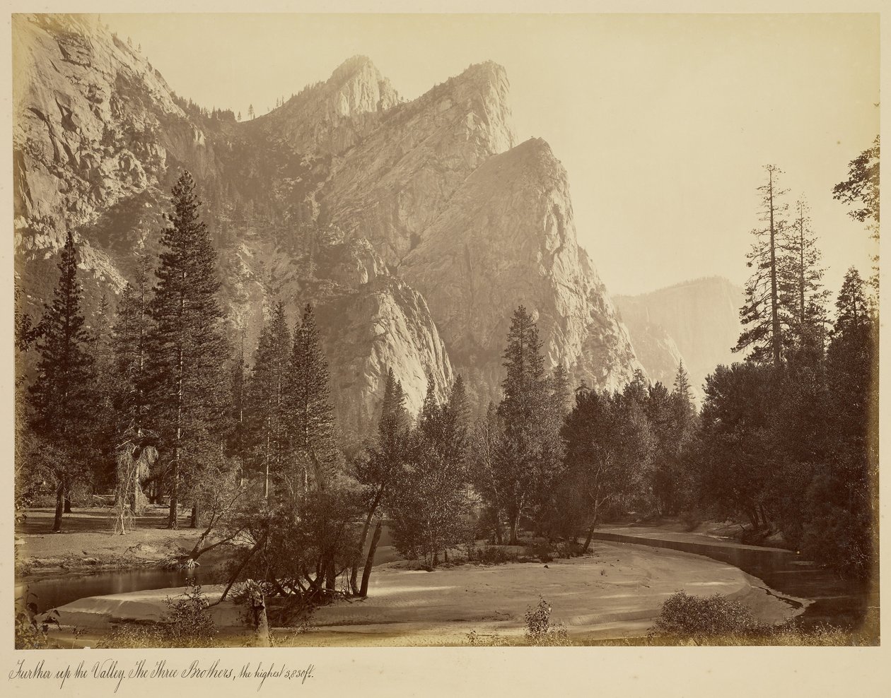 Verder de vallei in. De Drie Broers, de hoogste, 3.830 ft. door Carleton Watkins