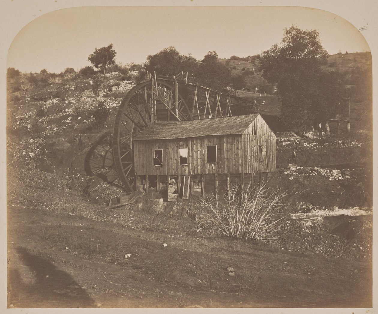 [Molen op Mariposa Creek]. door Carleton Watkins