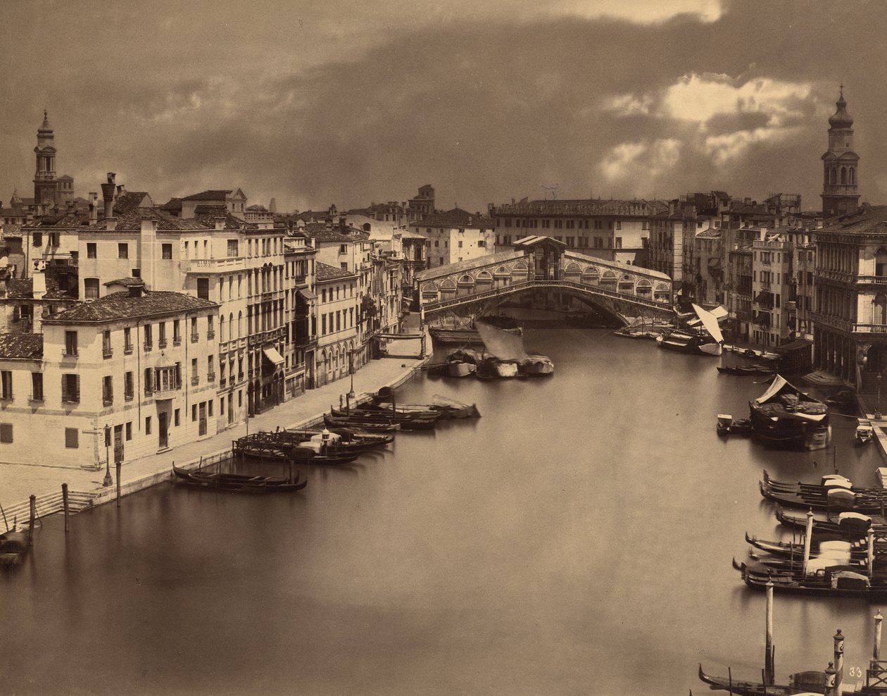 Venetië in maanlicht door Carlo Naya