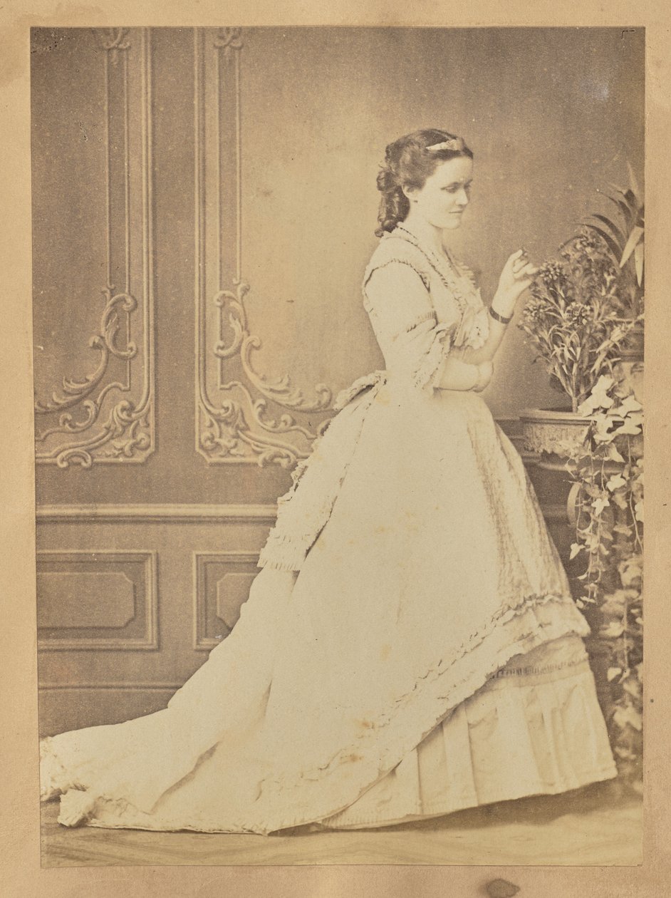 [Elisabeth van Wied, koningin van Roemenië]. door Carol Szathmari