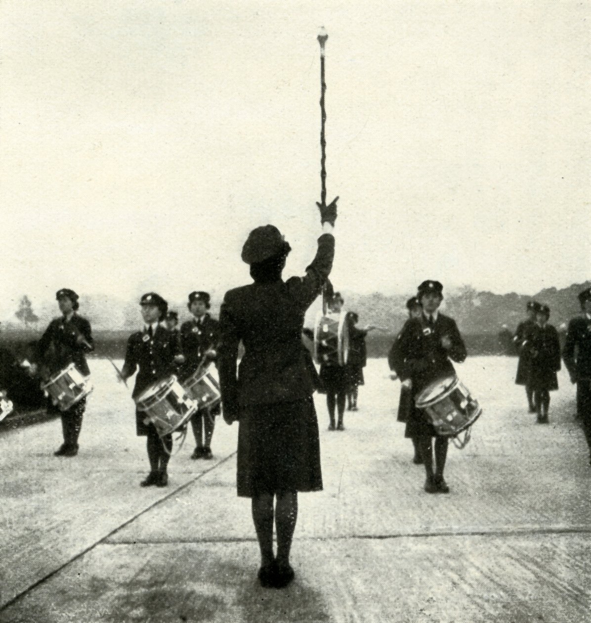 W.A.A.F. Band op Parade, ca. 1943 door Cecil Beaton