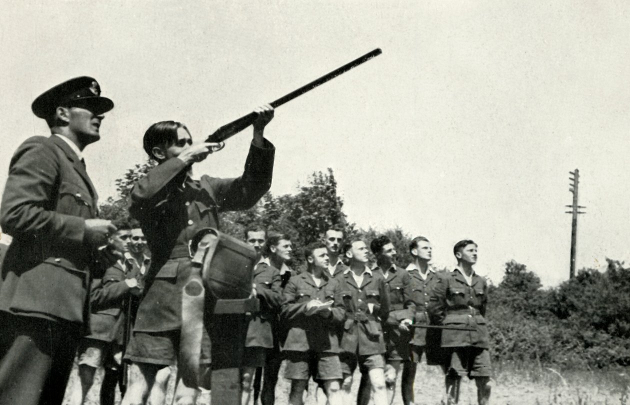 RAF-personeel leert schieten tijdens de Tweede Wereldoorlog, 1941 door Charles Brown