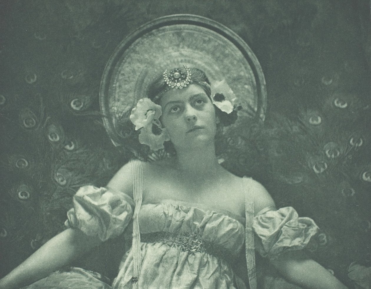 Odalisque, ca. 1897 door Charles I. Berg