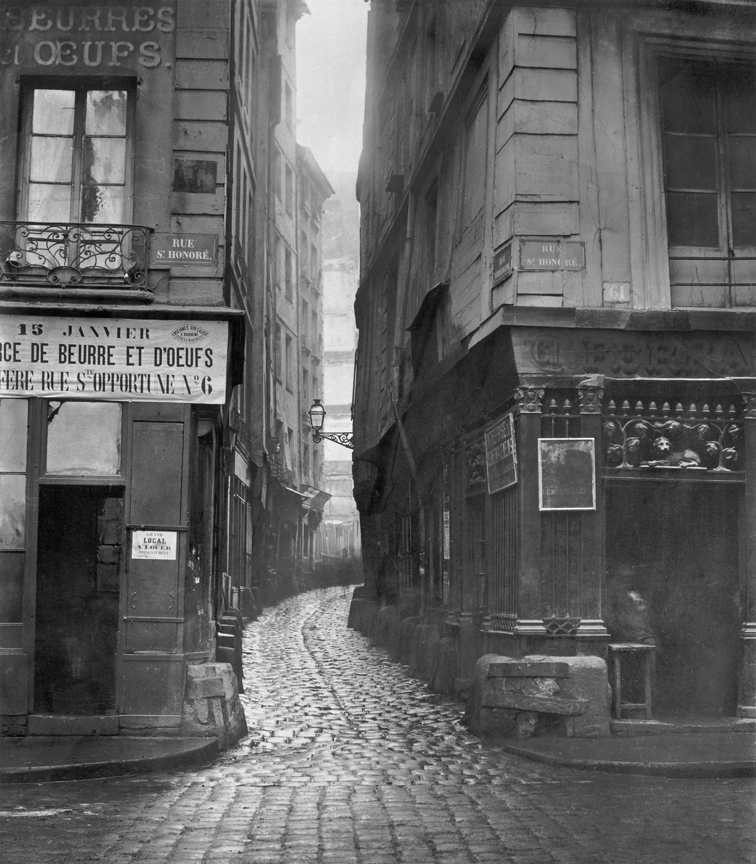 Rue Tirechape, vanaf rue St. Honore, Parijs, 1858-78 door Charles Marville