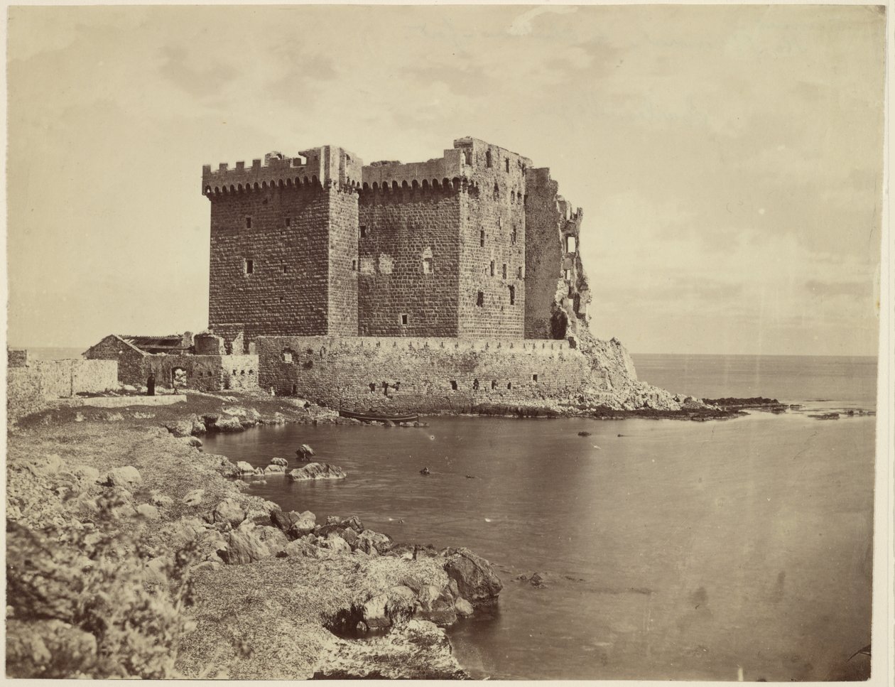 [Het kasteel op het eiland Saint-Honorat, vlakbij Cannes / Le château de île Saint-Honorat, près de Cannes door Charles Nègre