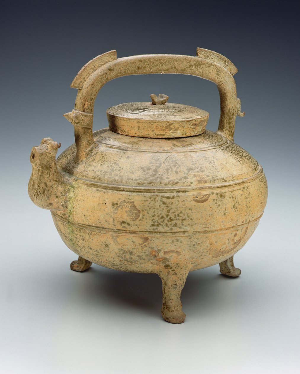 Glazen aardewerken ketel, Oorlogvoerende Staten periode, 1027-220 v.Chr. (keramiek) door Chinese School