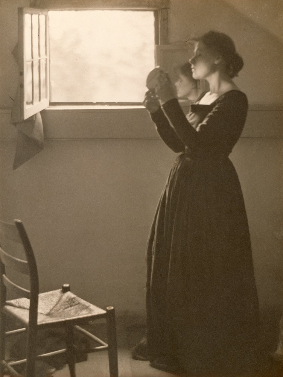 Meisje met een Spiegel, 1898 door Clarence Henry White