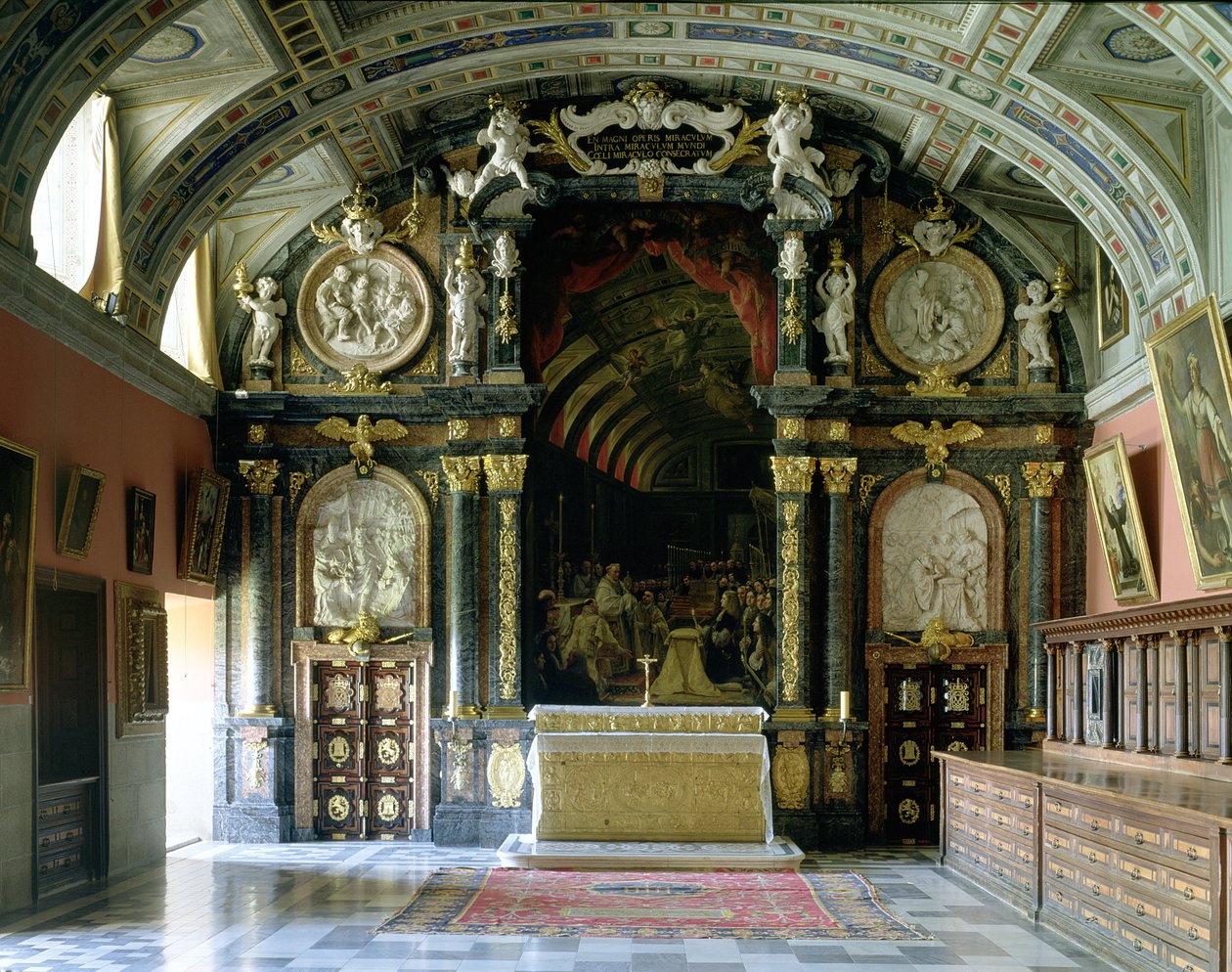 De aanbidding door Carlos II van de heilige vorm, uit de sacristie door Claudio Coello