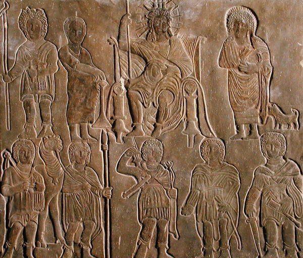 Reliëf met een Vergoddelijkte Romeinse Keizer die Eer ontvangt van Egyptische Nomaden door Coptic