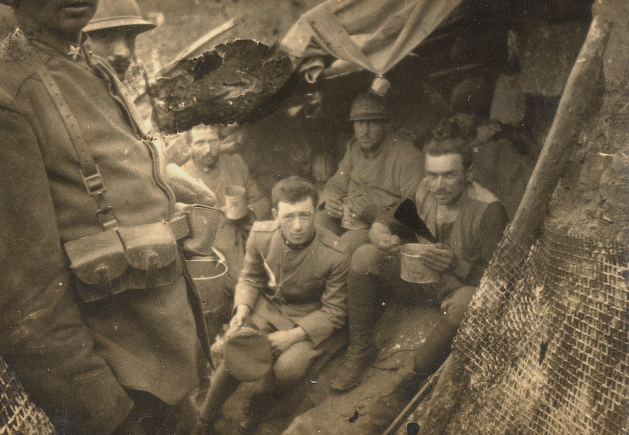 Groep soldaten in een loopgraaf tijdens de Eerste Wereldoorlog door Dario Gentilini