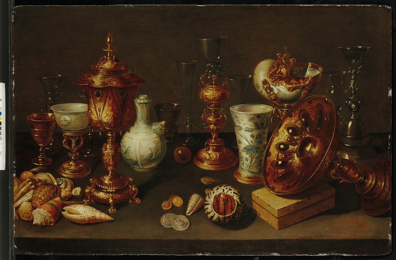 Stilleven met schelpen, met nautilus, vazen, glazen en koraaltakken door David II Ryckaert
