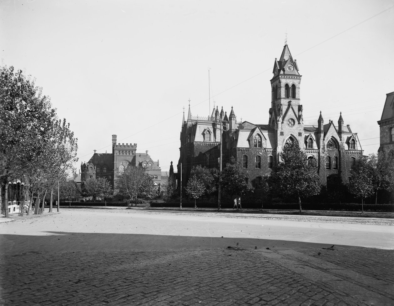 Universiteit van Pennsylvania, Hoofdgebouw en Bibliotheek, Philadelphia, Pennsylvania, ca. 1900 door Detroit Publishing Co.