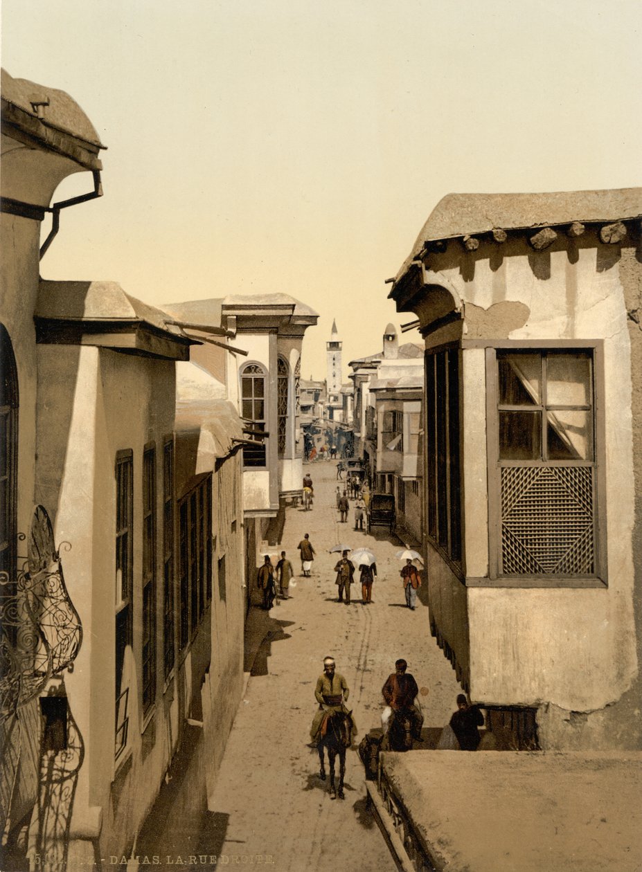 De straat die recht genoemd wordt, Damascus, Heilig Land, Syrië (fotochrom afdruk) door Detroit Publishing Co.