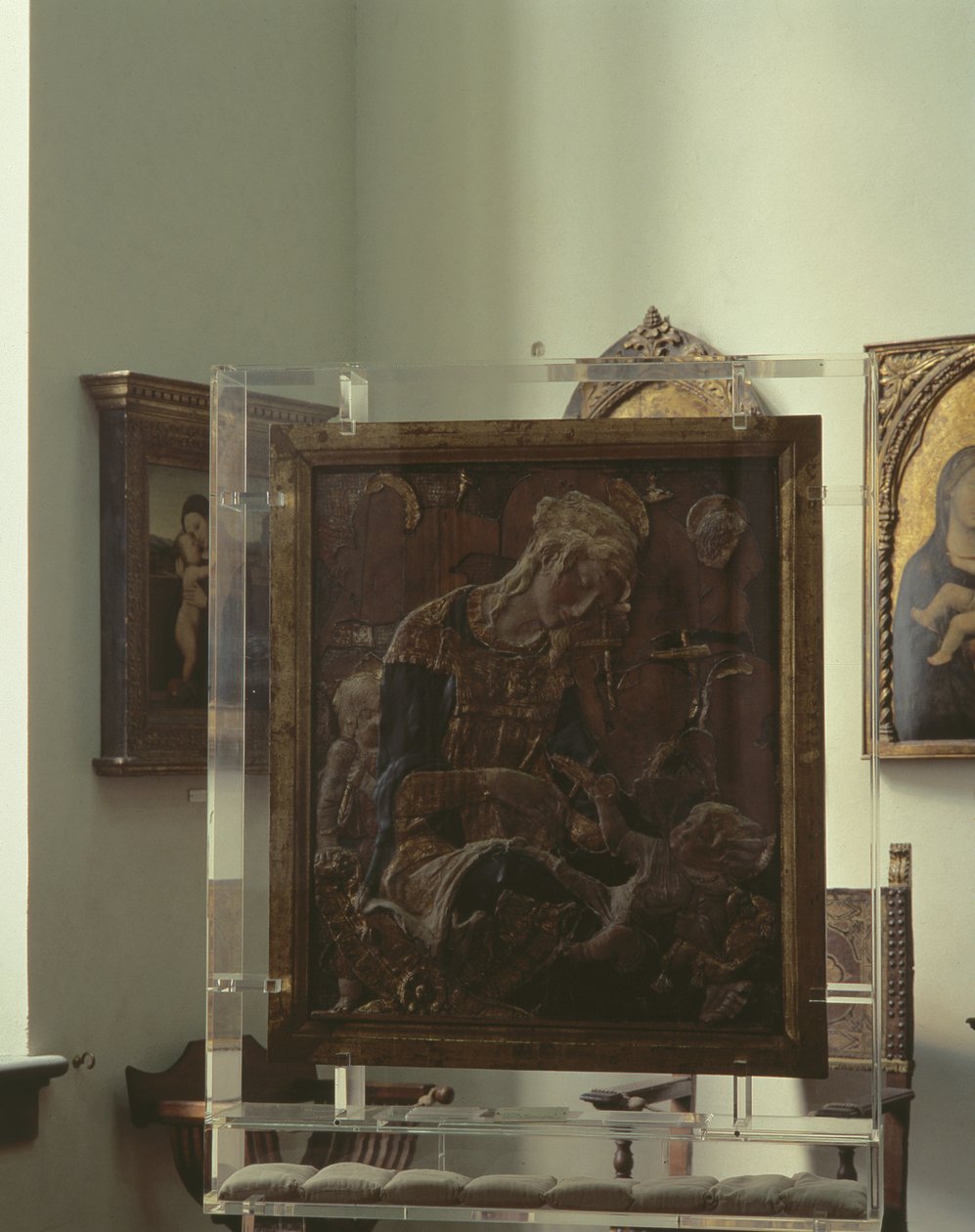 Madonna en Kind door Donatello