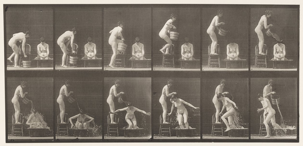 Plaat 406. Twee modellen, 8 gieten een emmer water over 1 door Eadweard Muybridge