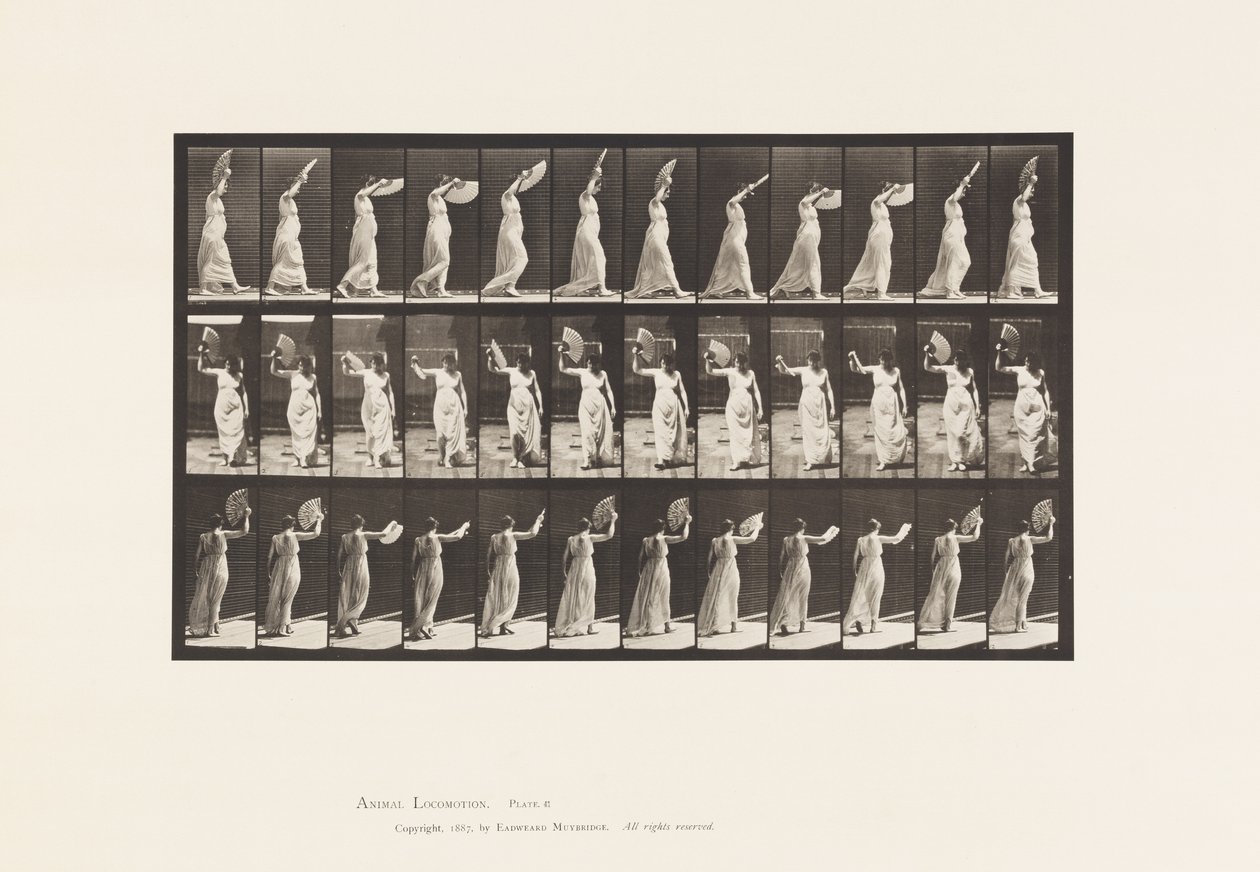 Plaat 41. Lopen, met een waaier flirten door Eadweard Muybridge