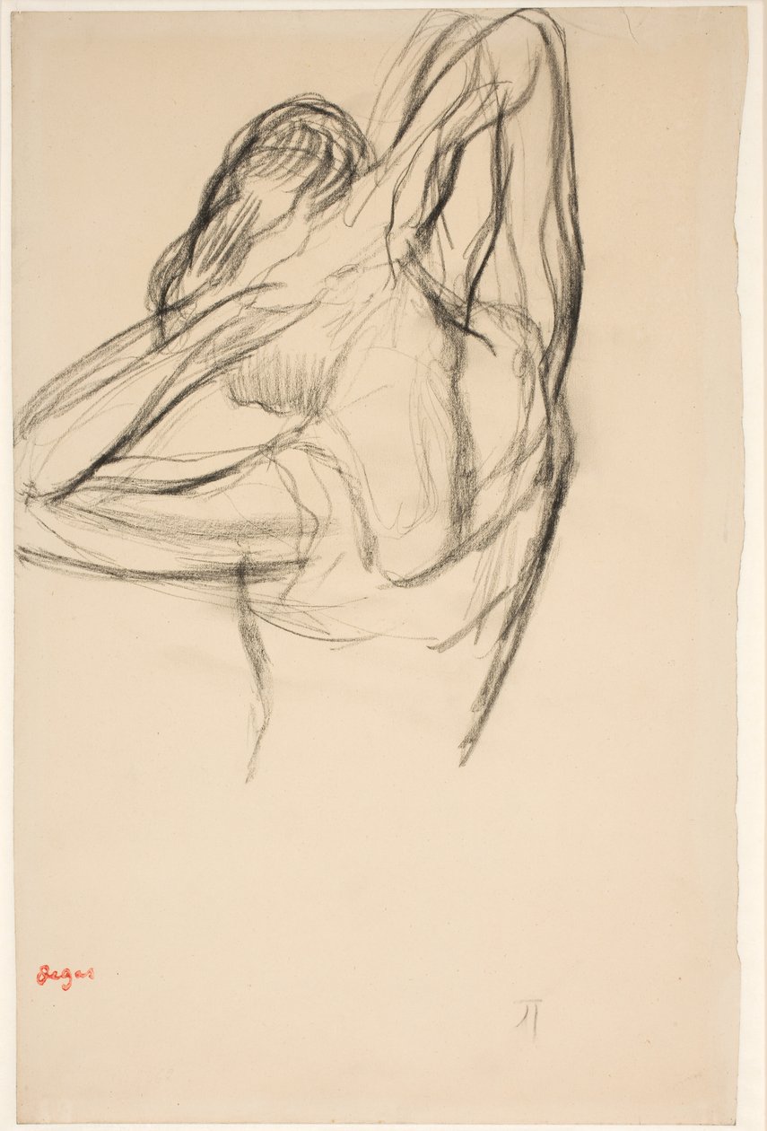 Danseres die haar haar doet; halve figuur in profiel naar links, half van achteren door Edgar Degas
