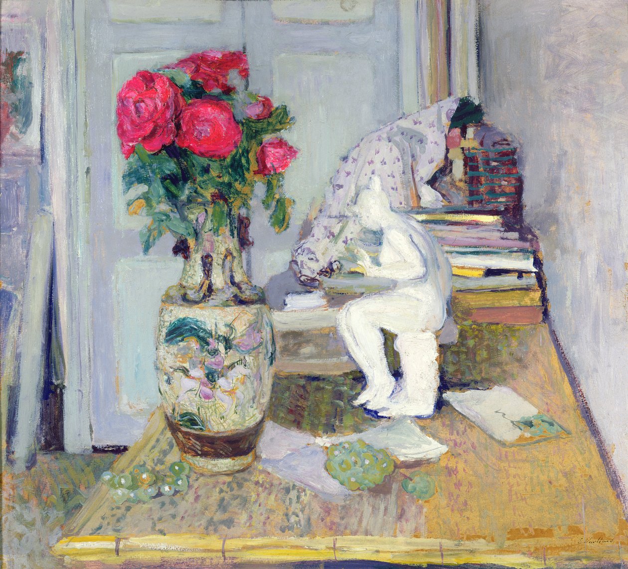 Statuette door Maillol en rode rozen, c.1903-05 door Edouard Vuillard