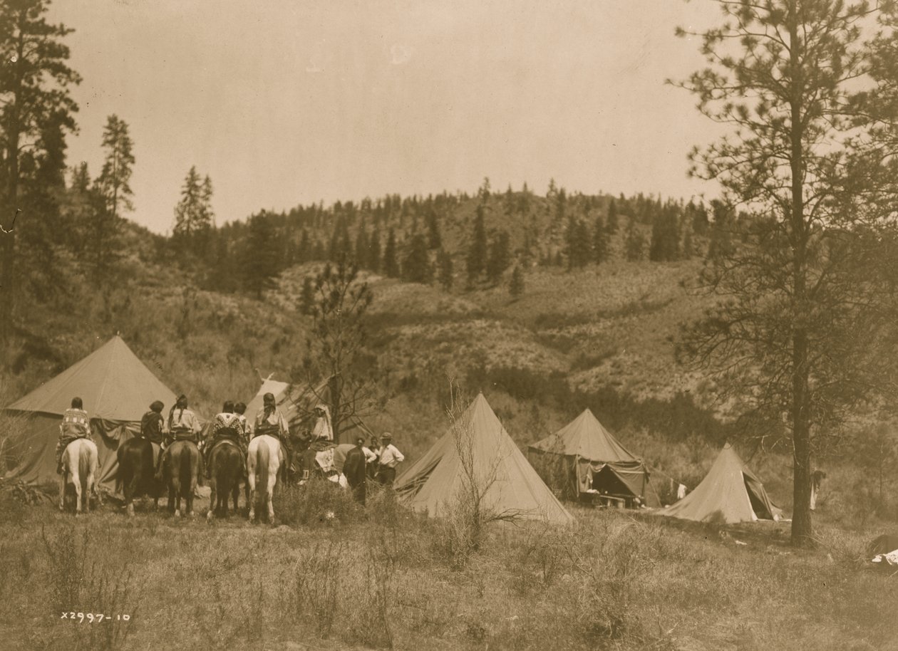 Kamp van de auteur onder de Spokan 1910 door Edward Sheriff Curtis