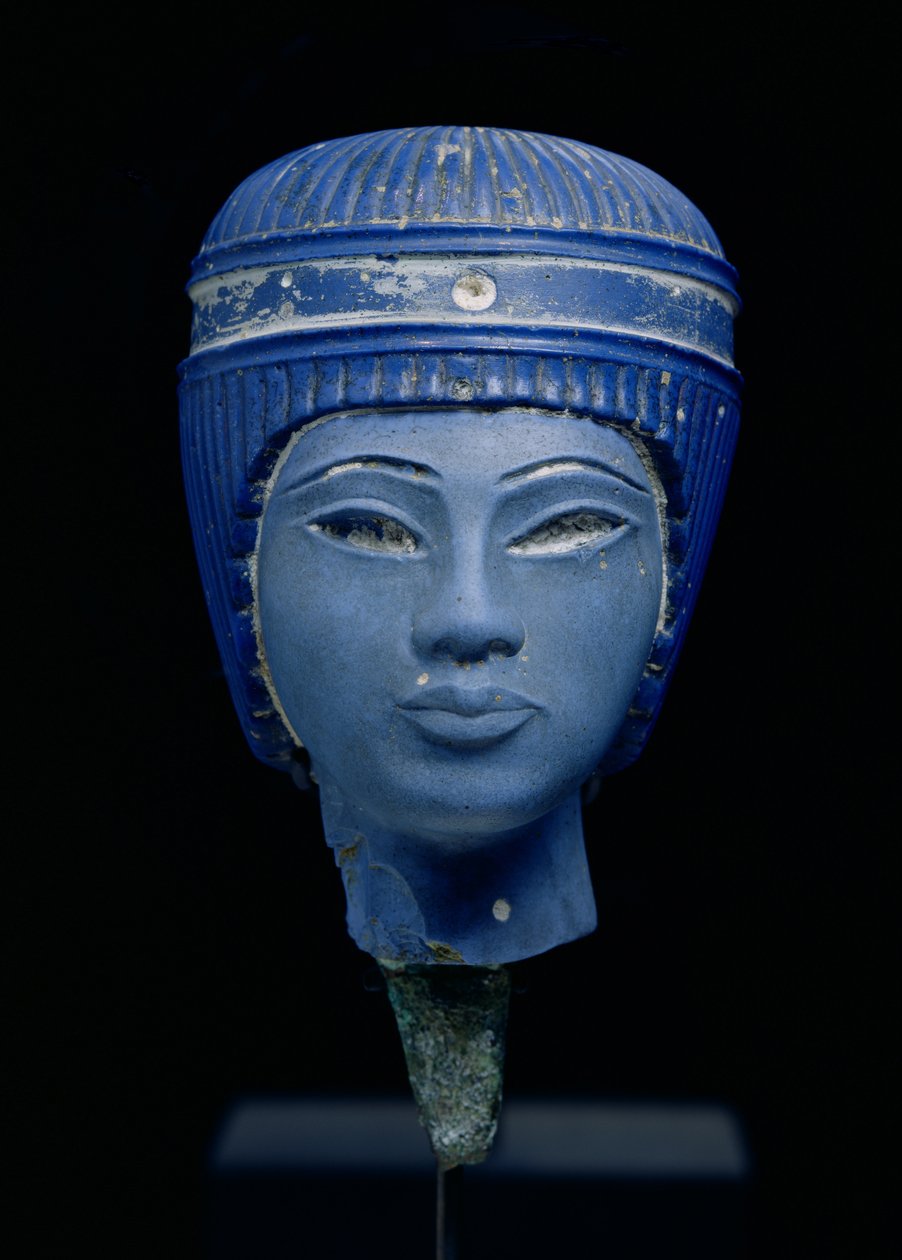 Valse koninklijke kop, oorspronkelijk gedacht te zijn van Toetanchamon (geperst glas) door Egyptian