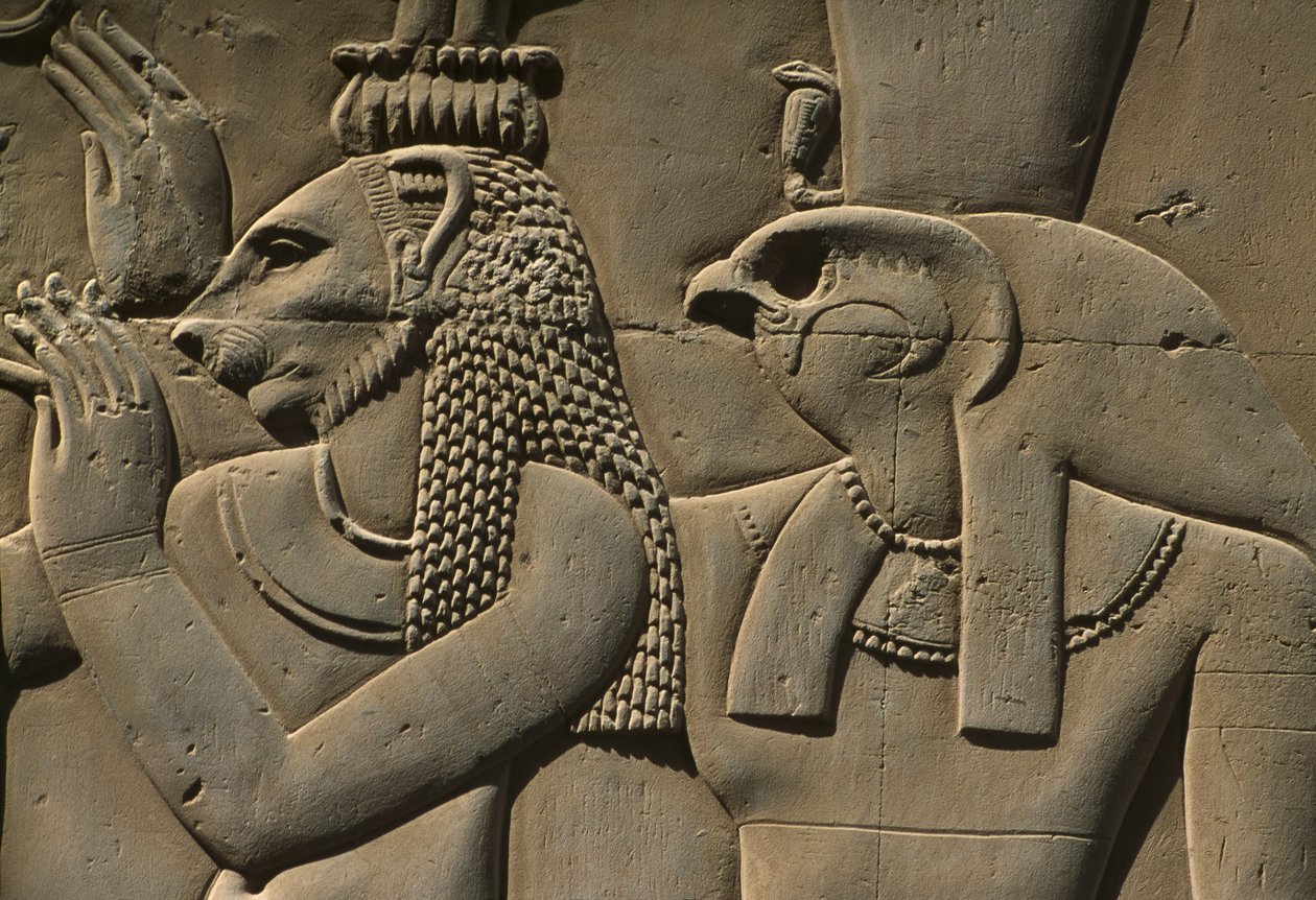 Detail van een reliëf, Bastet en Horus door Egyptian