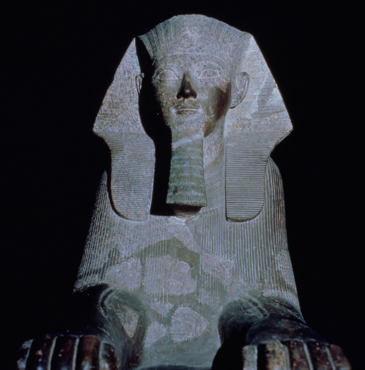 Een sfinx van koningin Hatsjepsoet, uit de dodentempel van Hatsjepsoet, Nieuwe Koninkrijk door Egyptian 18th Dynasty