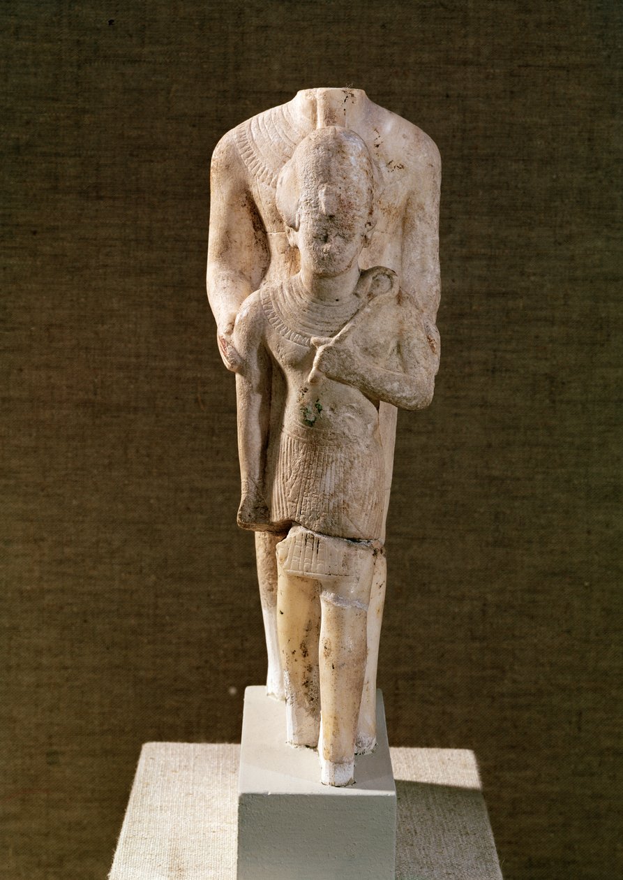 Amon beschermt Amenhotep III (1382-44 v.Chr.) uit de Tempel van Amon, Karnak door Egyptian 18th Dynasty