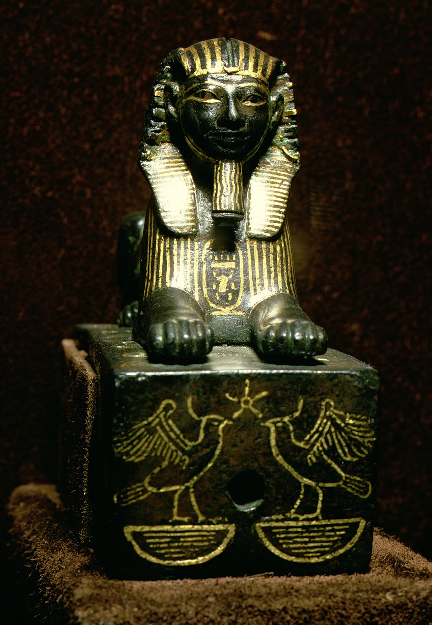 Statuette van een sfinx van koning Tuthmosis III, Nieuwe Koninkrijk, ca. 1490-1439 v.Chr. door Egyptian 18th Dynasty