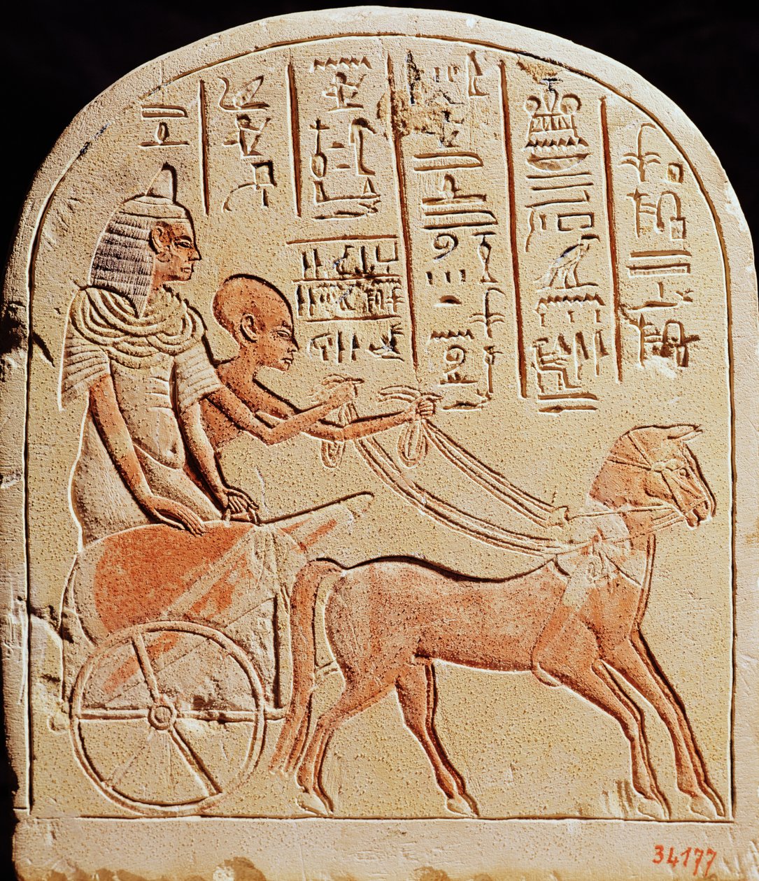 Stèle met een schrijver die een wagen bestuurt, uit Tell El-Amarna, Nieuwe Koninkrijk, ca. 1353-1337 v.Chr. door Egyptian 18th Dynasty