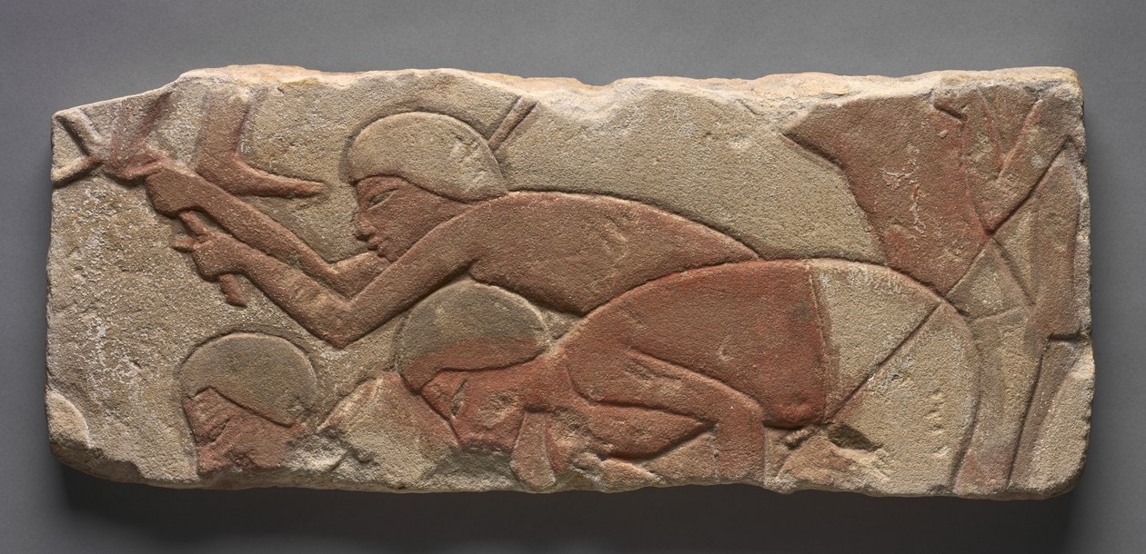 Talatat: Mannen schoffelen de aarde, ca. 1353-1347 v.Chr. (beschilderd zandsteen) door Egyptian 18th Dynasty