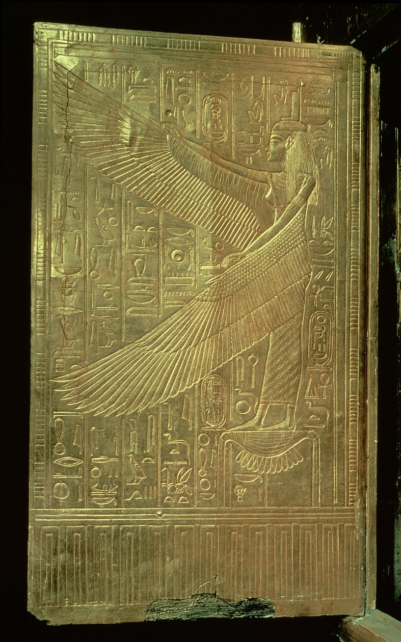 De godin Isis van de binnenkant van een van de dubbele deuren van de derde vergulde schrijn, uit het graf van Toetanchamon door Egyptian 18th Dynasty