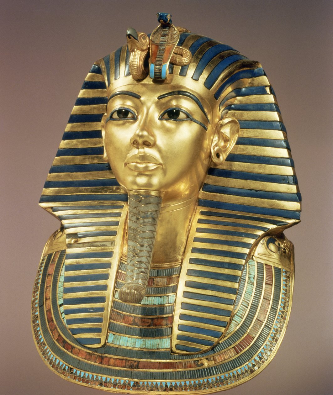 Het gouden dodemasker, uit het graf van Toetanchamon door Egyptian 18th Dynasty