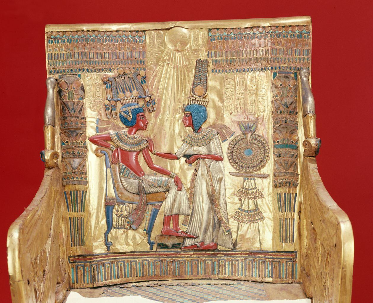 Troon, uit het Graf van Toetanchamon (c.1370-1352 v.Chr.) Nieuwe Koninkrijk door Egyptian 18th Dynasty