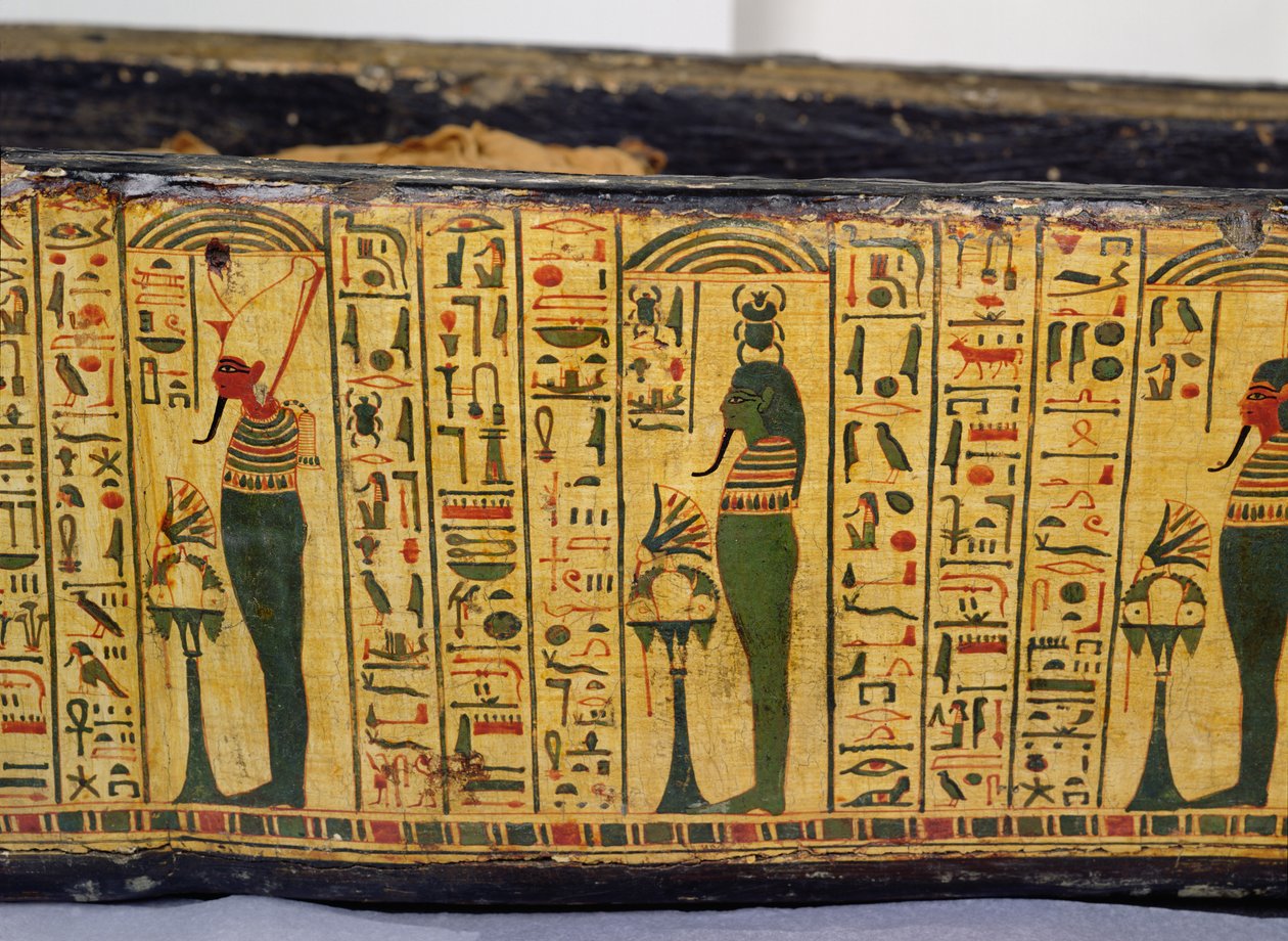 Detail van de buitenste kistbasis van de mummie van Nesyamun, mogelijk gevonden in Deir El-Bahri, Nieuwe Koninkrijk, ca. 1100 v.Chr. door Egyptian 20th Dynasty