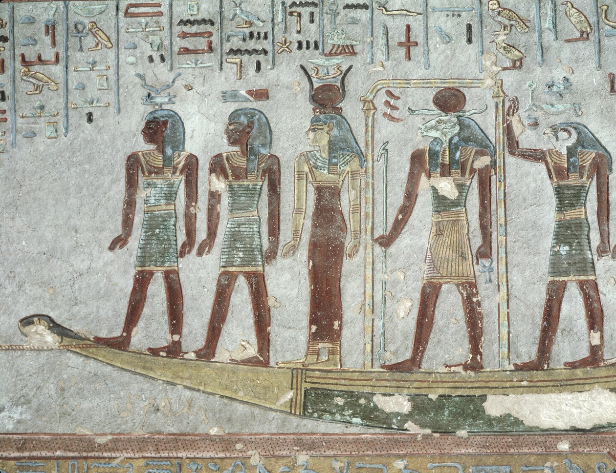 Reliëf met Khnum in een begrafenisbark die door de onderwereld vaart, uit het graf van Ramses III door Egyptian 20th Dynasty