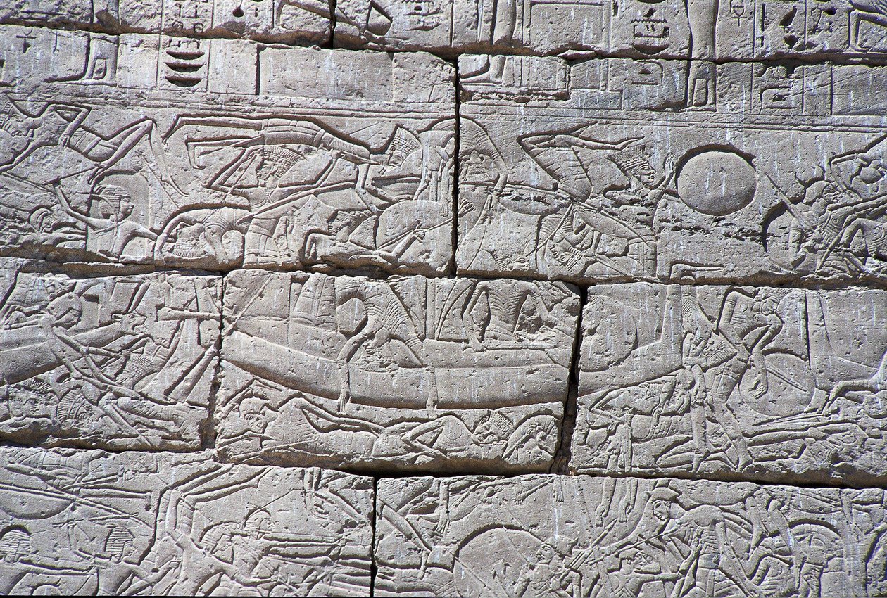 De Zeevolken, Zeeslag van Ramses III, Medinet Habu, 1195-64 v.Chr. door Egyptian 20th Dynasty